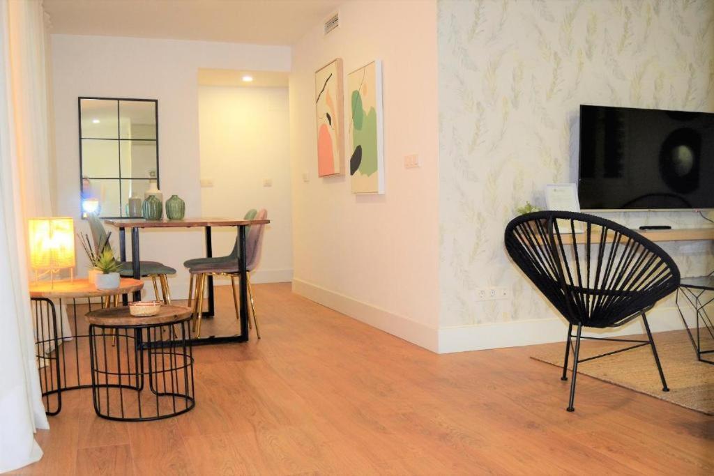 Acogedor Apartamento Junto Al Museo Picasso Apartment